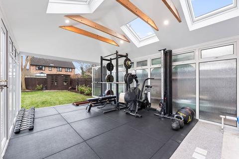 87 Longford Lane, Gloucester, GL2 9HB