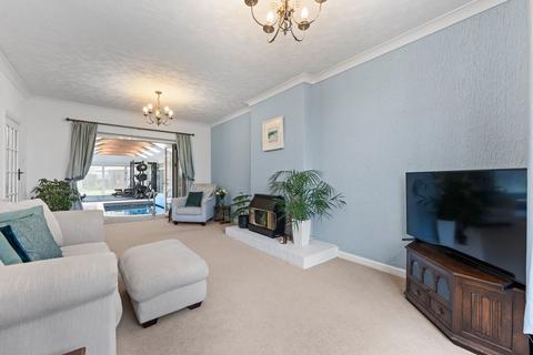 87 Longford Lane, Gloucester, GL2 9HB