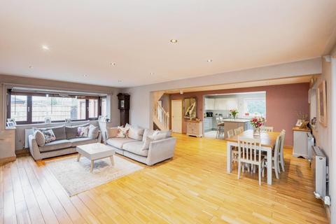 6 bedroom detached house for sale, Thorn Lea, Atherton