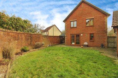26 Standen Way, Swindon, SN25 4YF