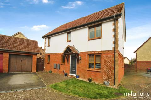 4 bedroom detached house for sale, Standen Way, Swindon, SN25