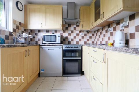 3 bedroom end of terrace house for sale, Rendlesham Walk, Bedford