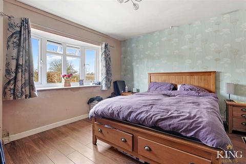 11 Middletown Lane, Studley, B80 7PN