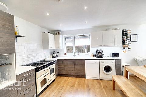 2 bedroom maisonette for sale, Anglesea Road, Orpington