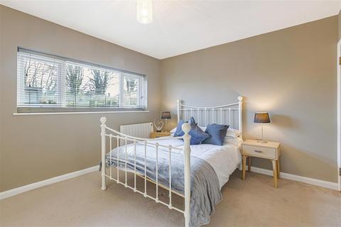 2 bedroom bungalow for sale, Crouch Lane, Borough Green, Sevenoaks