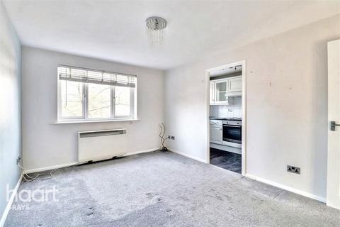 1 bedroom flat to rent, Danbury Crescent, South Ockendon