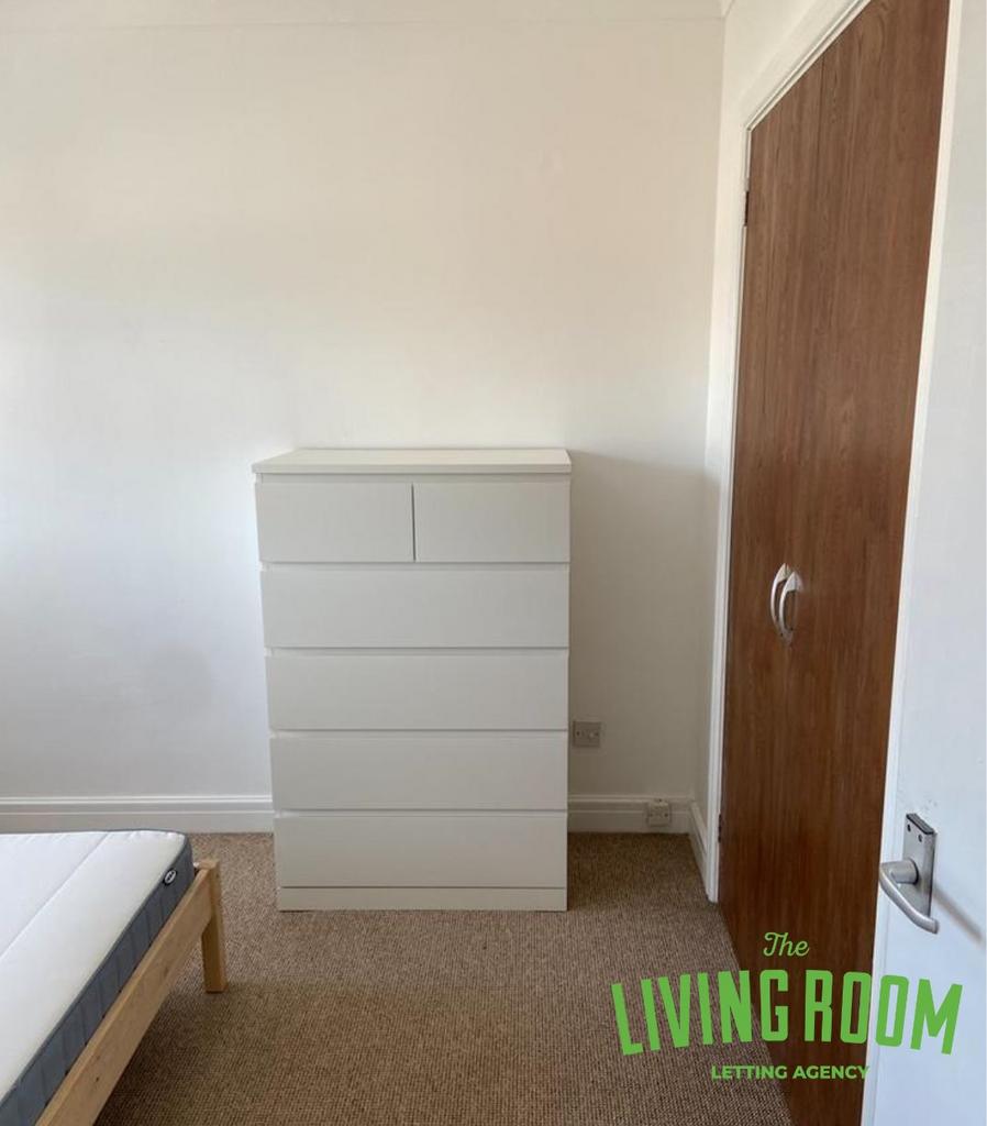 Bedroom last