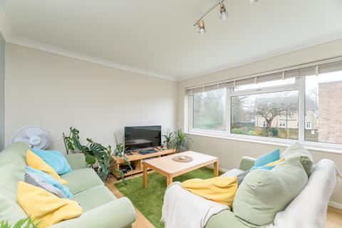 1 bedroom flat for sale, Green View Court, Leeds LS8