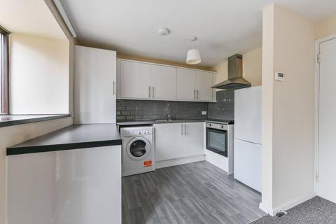 Studio for sale, Spinney Gardens, Crystal Palace, London, SE19