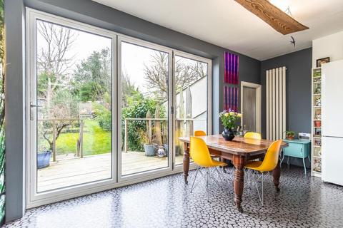 4 bedroom terraced house for sale, Hartington Road, Brighton