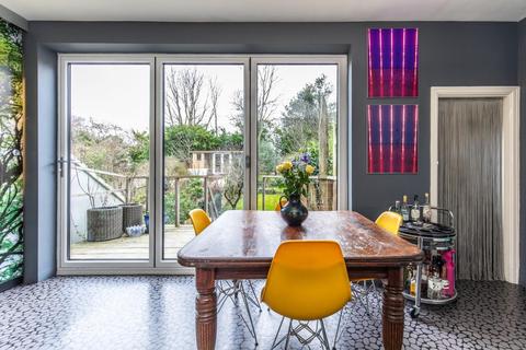 4 bedroom terraced house for sale, Hartington Road, Brighton