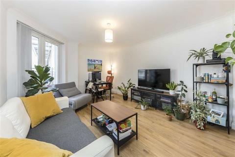 1 bedroom flat to rent, Odessa Street, London SE16