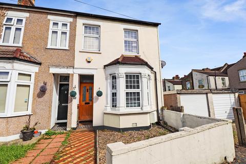 3 bedroom end of terrace house for sale, Harold Avenue, Belvedere, DA17