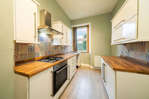 2 bedroom flat for sale, North Street, Freuchie, KY15