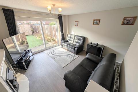 2 bedroom end of terrace house for sale, Randle Bennett Close, Sandbach