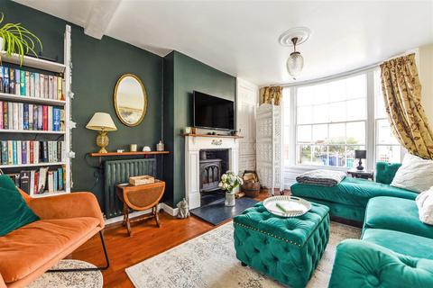 3 bedroom end of terrace house for sale, Great Southsea Street, Southsea