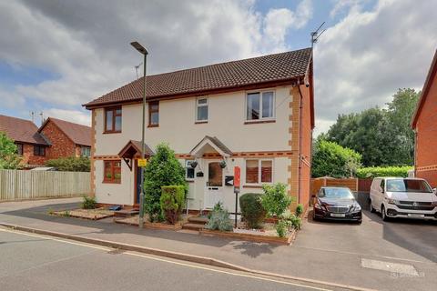 3 bedroom semi-detached house for sale - Stanbury Mews, Hucclecote, Gloucester