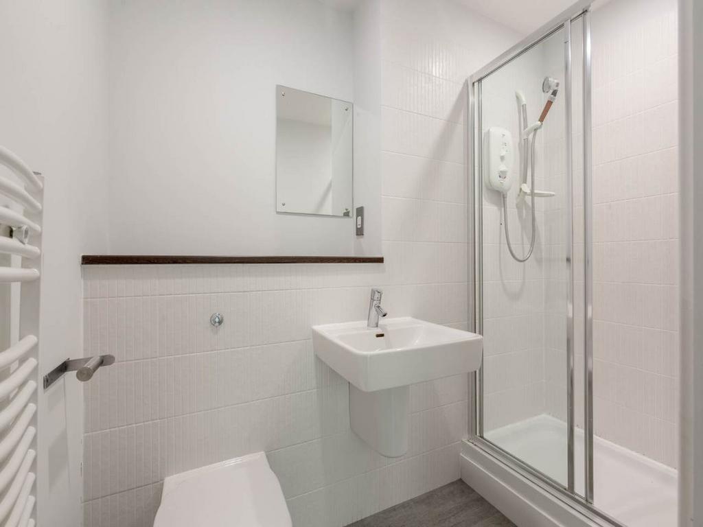 72710 Oswald St-033
