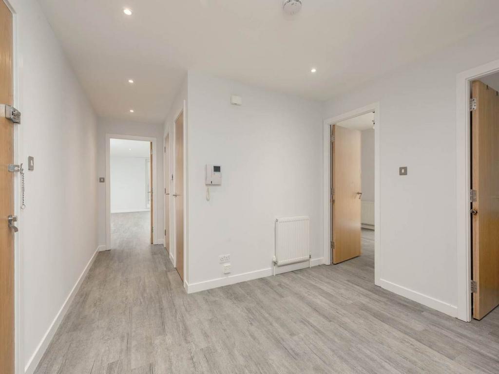 72710 Oswald St-039a