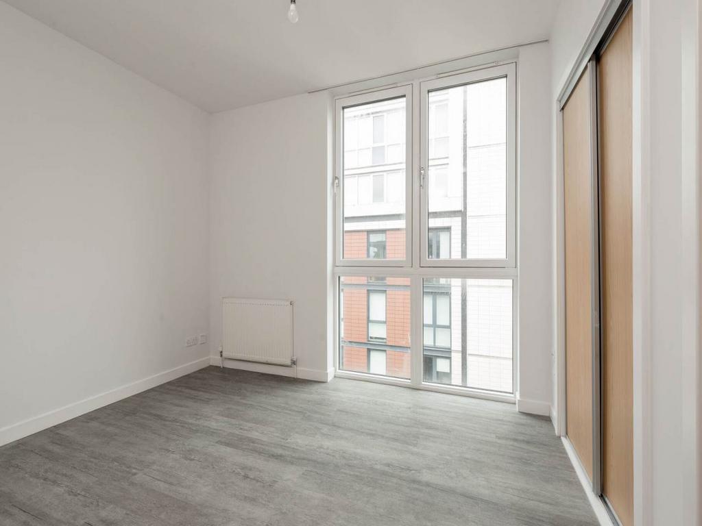 72710 Oswald St-022a