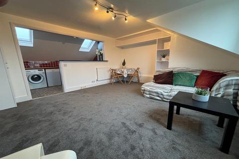 2 bedroom apartment for sale, Sunny Gardens Road, Hendon NW4