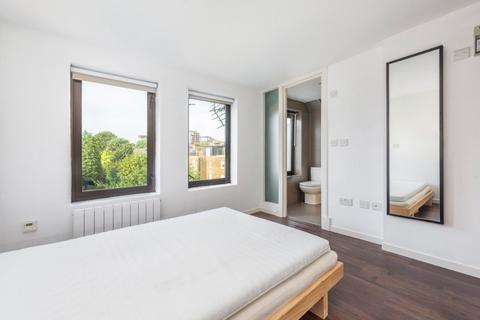 3 bedroom flat for sale, Hemstal Road, West Hampstead, London