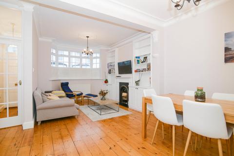 2 bedroom terraced house to rent, Kings Road, East Sheen, London, UK