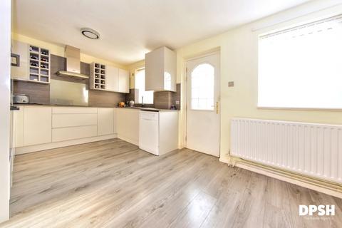 46 Cottingley Approach, Leeds, LS11 0HQ