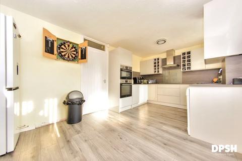 46 Cottingley Approach, Leeds, LS11 0HQ