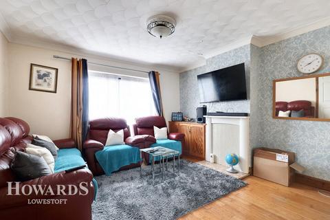 3 bedroom end of terrace house for sale, Oulton Road, Lowestoft