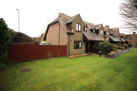 2 bedroom end of terrace house for sale, Courville Close, Alveston, Bristol