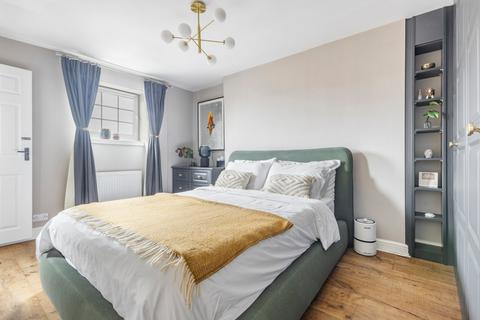 2 bedroom maisonette for sale, Liverpool Road, Barnsbury, London