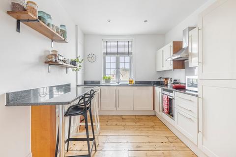 2 bedroom maisonette for sale, Liverpool Road, Barnsbury, London