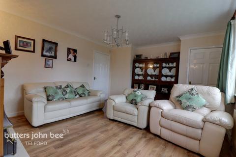 Ardern Avenue, Telford