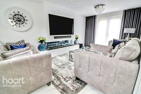 70 Pippin Way, Hatfield, Doncaster, DN7 6EB