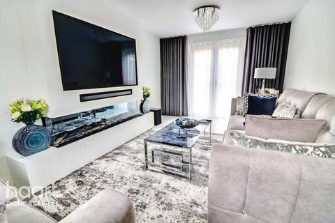 70 Pippin Way, Hatfield, Doncaster, DN7 6EB