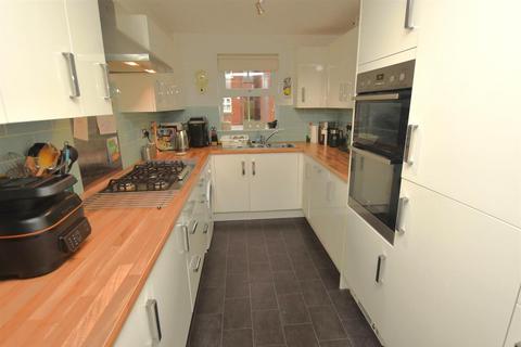 4 bedroom semi-detached house for sale, Millstream, Exeter EX2