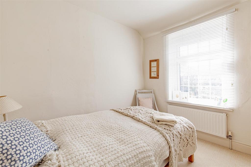 Bedroom 3-1.jpg