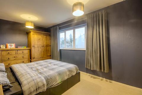 6 Avon Drive, Barnoldswick, BB18 6ET