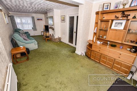 3 bedroom chalet for sale, Benfleet Park Road, Benfleet