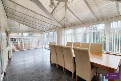 3 bedroom detached house for sale, Dearne Close, Wombwell, Barnsley