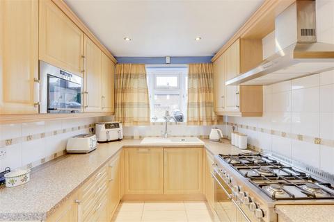 74 Bancroft Lane, Mansfield, NG18 5LN