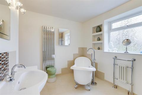 74 Bancroft Lane, Mansfield, NG18 5LN