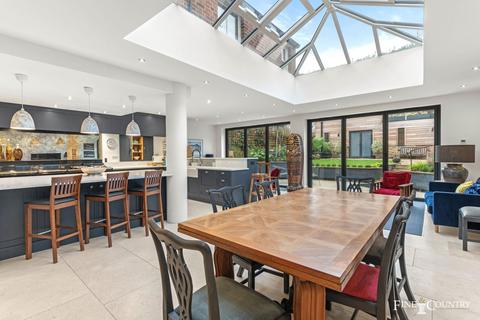 6 bedroom townhouse for sale, Uppingham