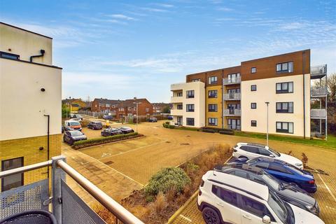 2 bedroom flat for sale, Waltham Glen, Chelmsford