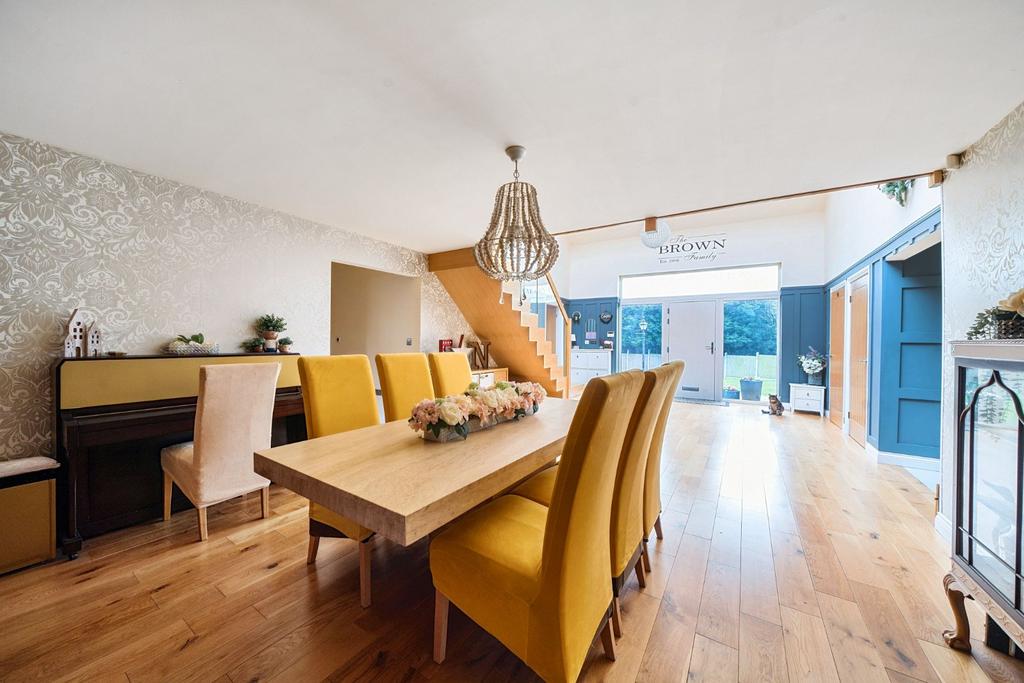 Dining Entrance