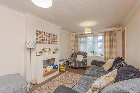 28 Cheviot, Wilnecote, Tamworth, B77 4JR