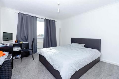 2 bedroom flat for sale, St. Georges Road, Worthing