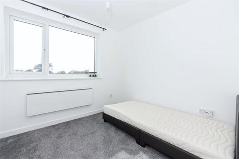 2 bedroom flat for sale, St. Georges Road, Worthing