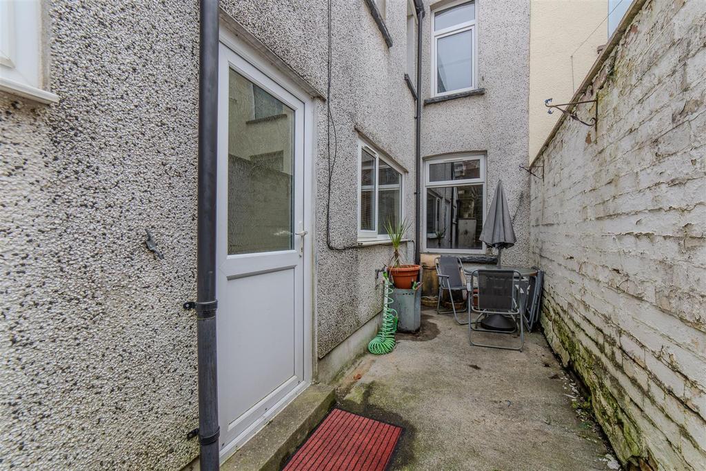 37 Wainfelin Road-22.jpg